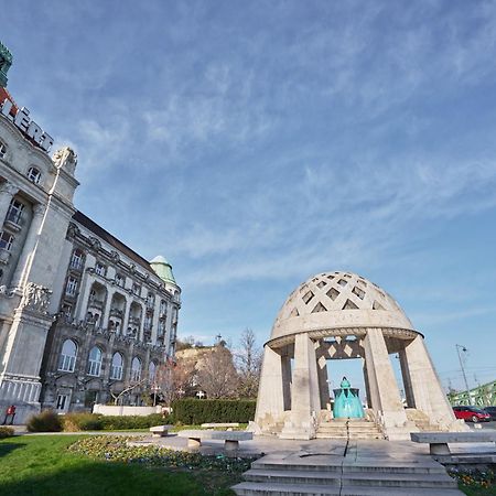 Nanirol Apartment At Gellert Bath Budapest Eksteriør bilde