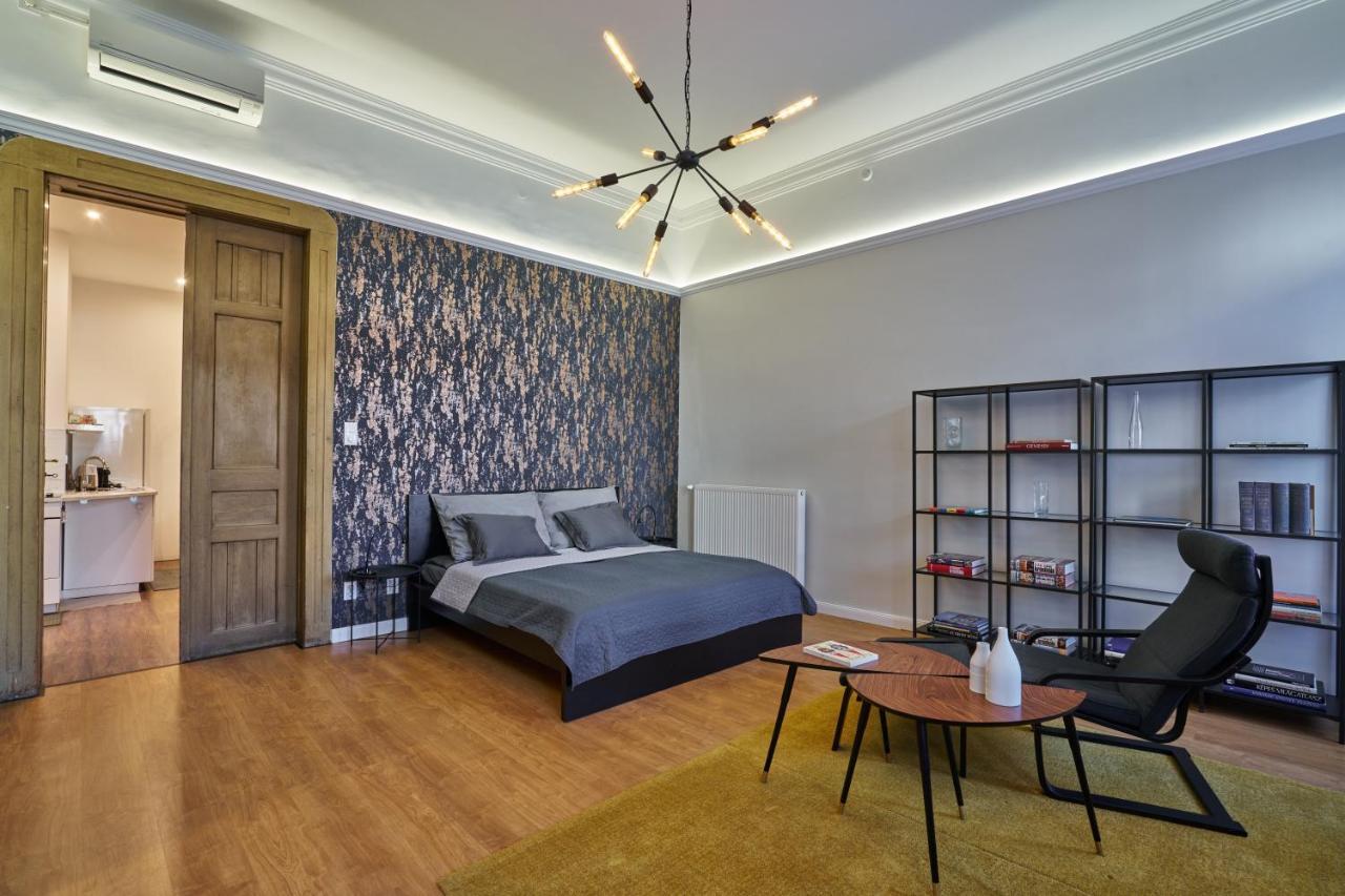 Nanirol Apartment At Gellert Bath Budapest Eksteriør bilde