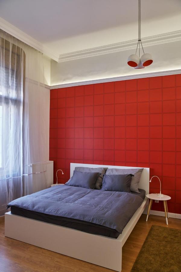 Nanirol Apartment At Gellert Bath Budapest Eksteriør bilde
