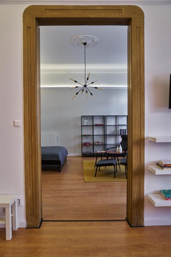 Nanirol Apartment At Gellert Bath Budapest Eksteriør bilde