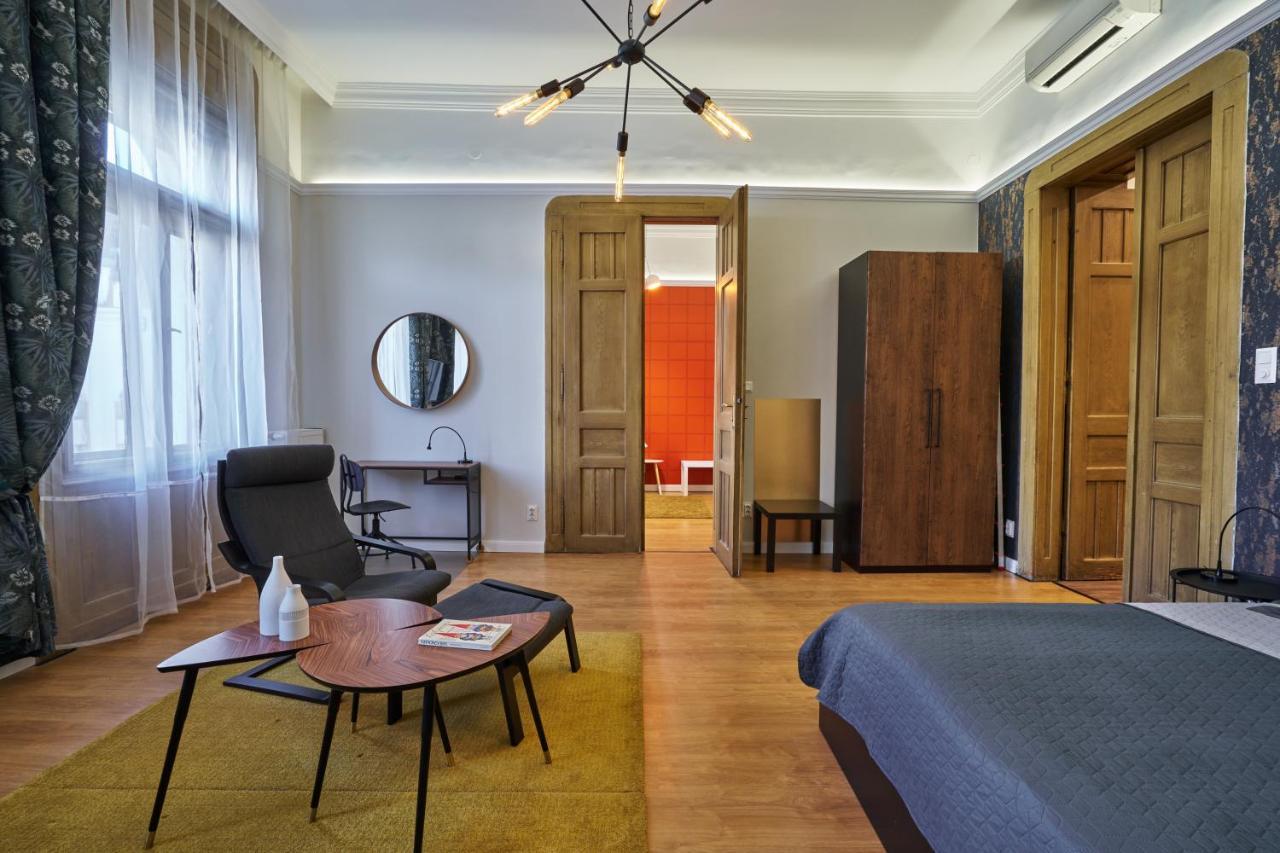 Nanirol Apartment At Gellert Bath Budapest Eksteriør bilde