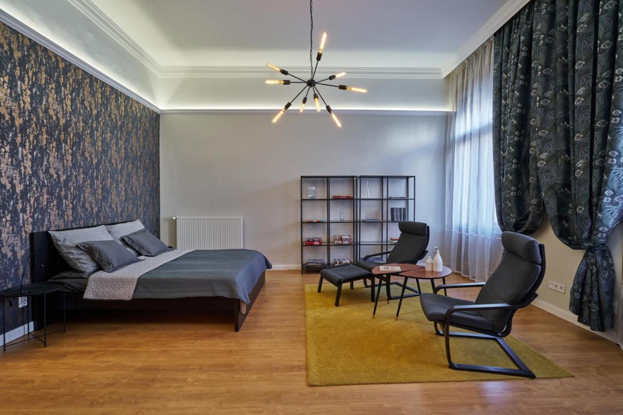 Nanirol Apartment At Gellert Bath Budapest Eksteriør bilde