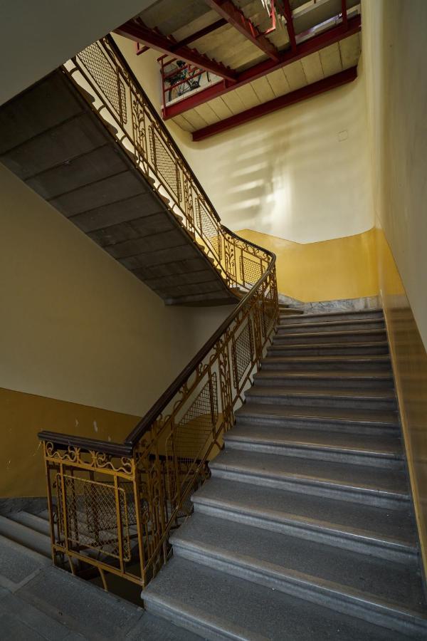 Nanirol Apartment At Gellert Bath Budapest Eksteriør bilde