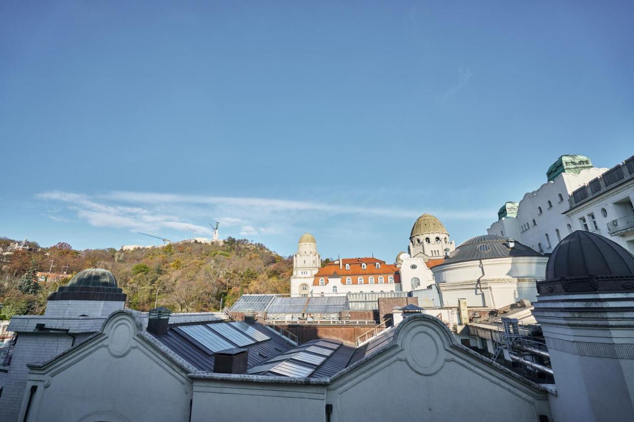 Nanirol Apartment At Gellert Bath Budapest Eksteriør bilde