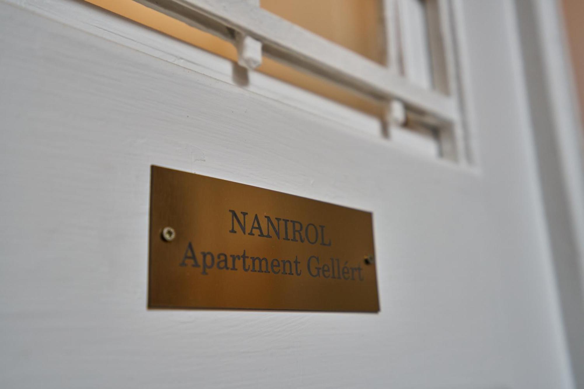 Nanirol Apartment At Gellert Bath Budapest Eksteriør bilde